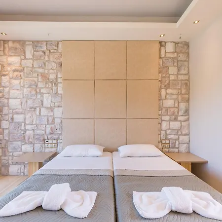 Marina Boutique アパートホテル モライティカ