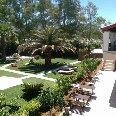 Marina Boutique アパートホテル モライティカ