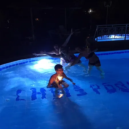 Marina Boutique アパートホテル モライティカ