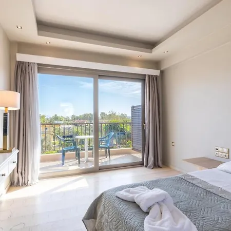 Marina Boutique アパートホテル