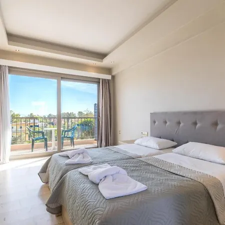 Ξενοδοχείο με διαμερίσματα Marina Boutique 2*